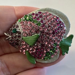 Crystal Fish broach